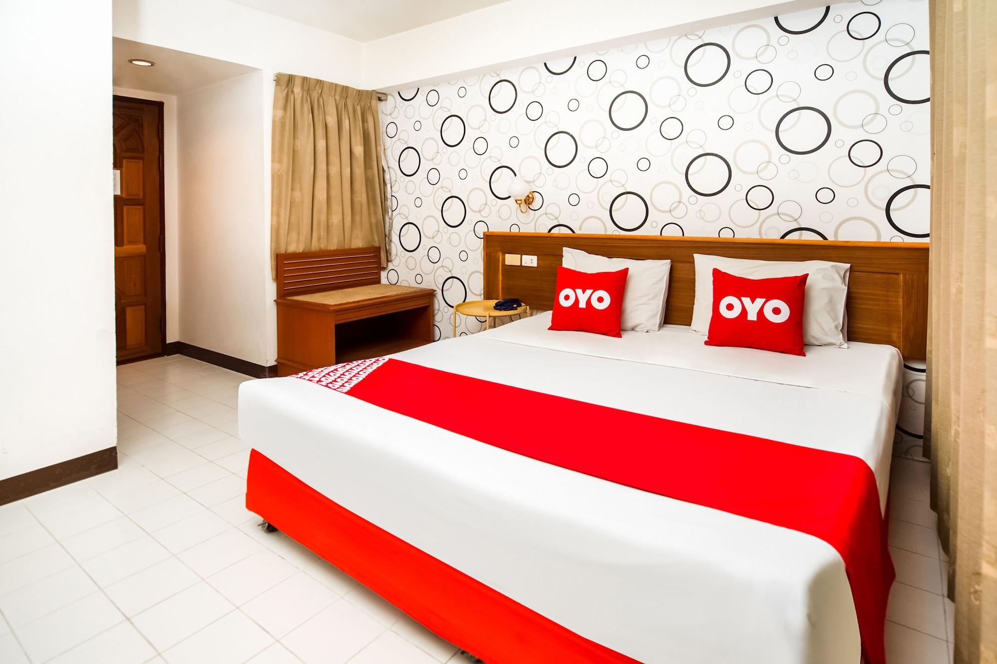 Oyo 320 Regent 2002 Guest House Phuket Extérieur photo
