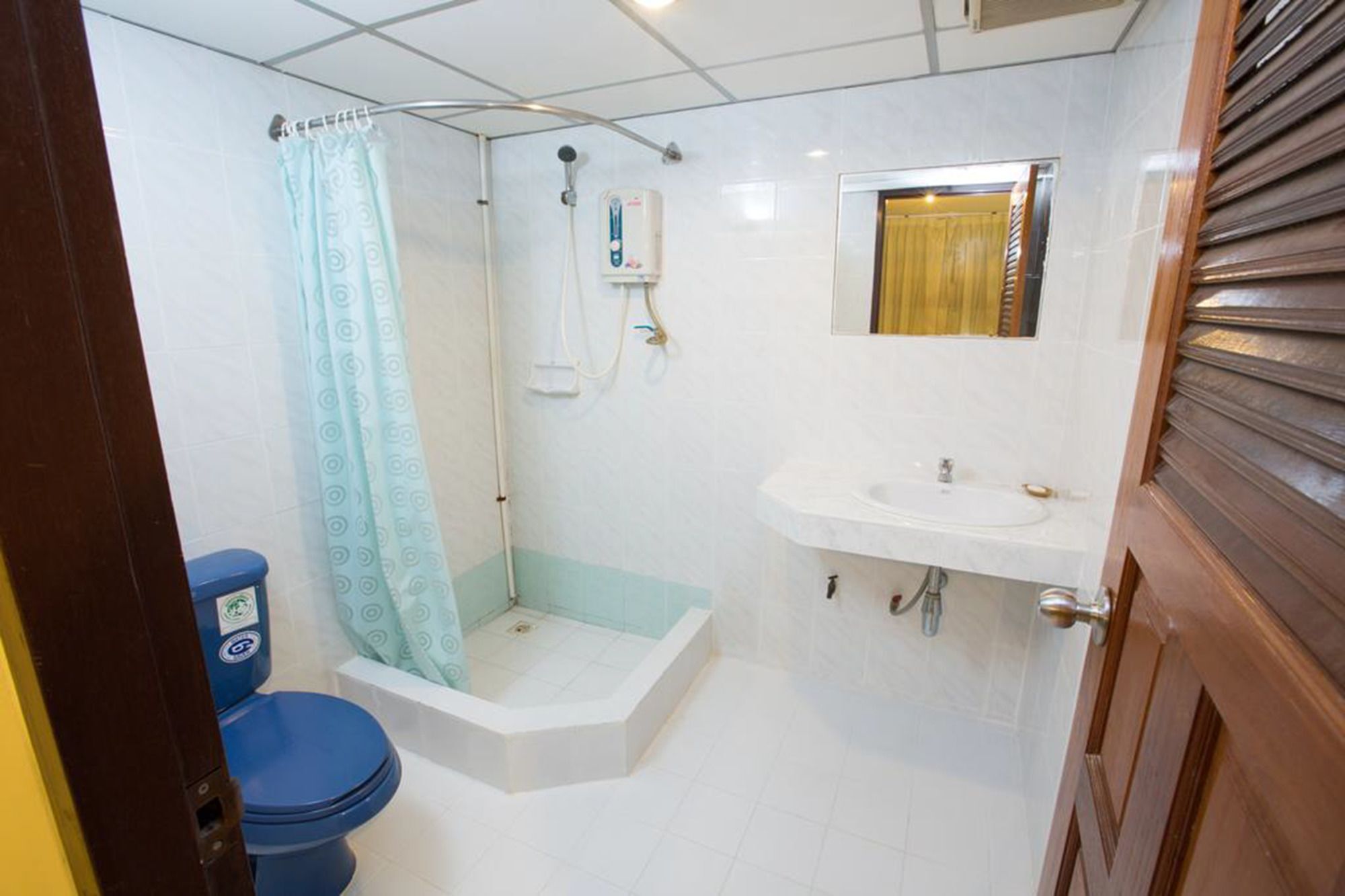 Oyo 320 Regent 2002 Guest House Phuket Extérieur photo
